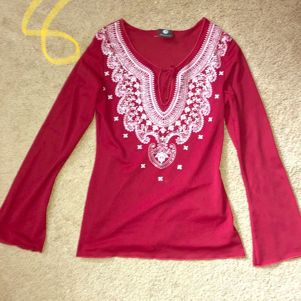 Tops, Sweatshirts & purses